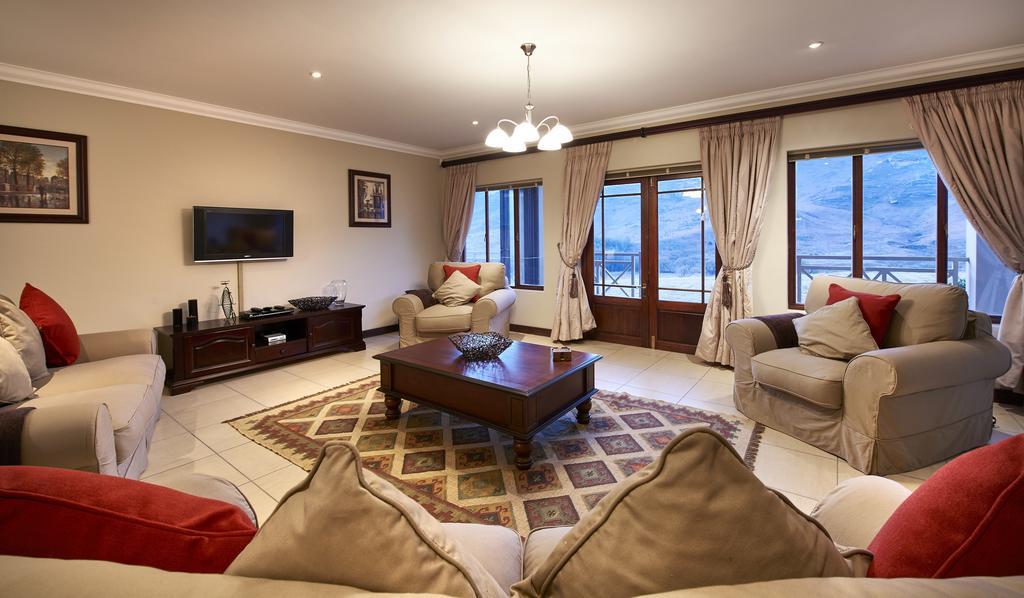 Dynasty Red Mountain Ranch Apartment Clarens Exterior photo