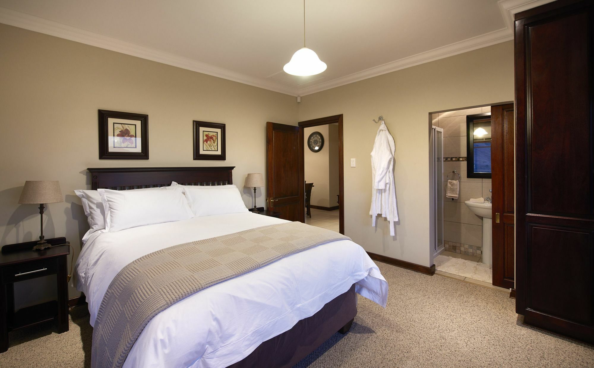 Dynasty Red Mountain Ranch Apartment Clarens Exterior photo