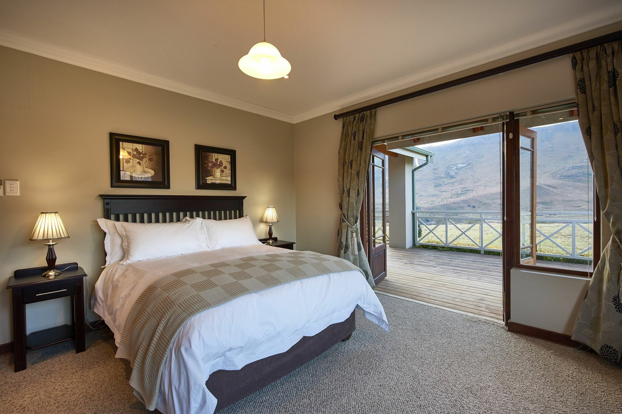 Dynasty Red Mountain Ranch Apartment Clarens Exterior photo